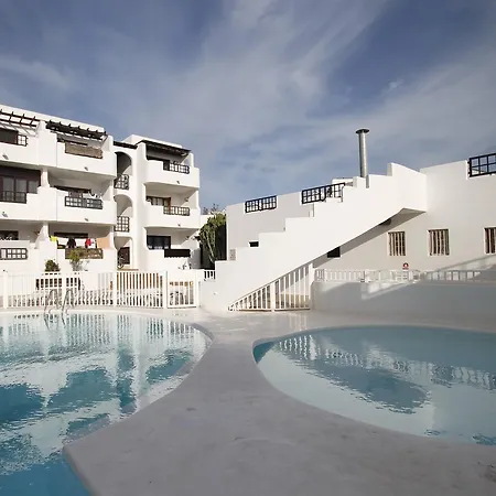 Golden Costa Apartment *